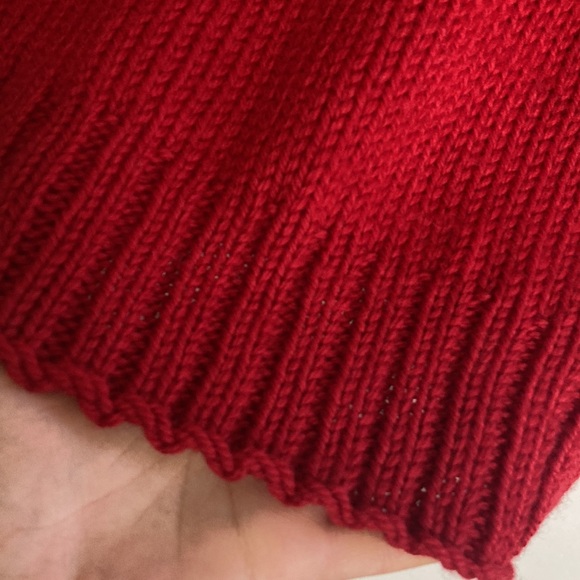 New Handmade Sweater Womens Medium Red Merino Wool Cable Knit Hoodie PEI Canada - Picture 10 of 16